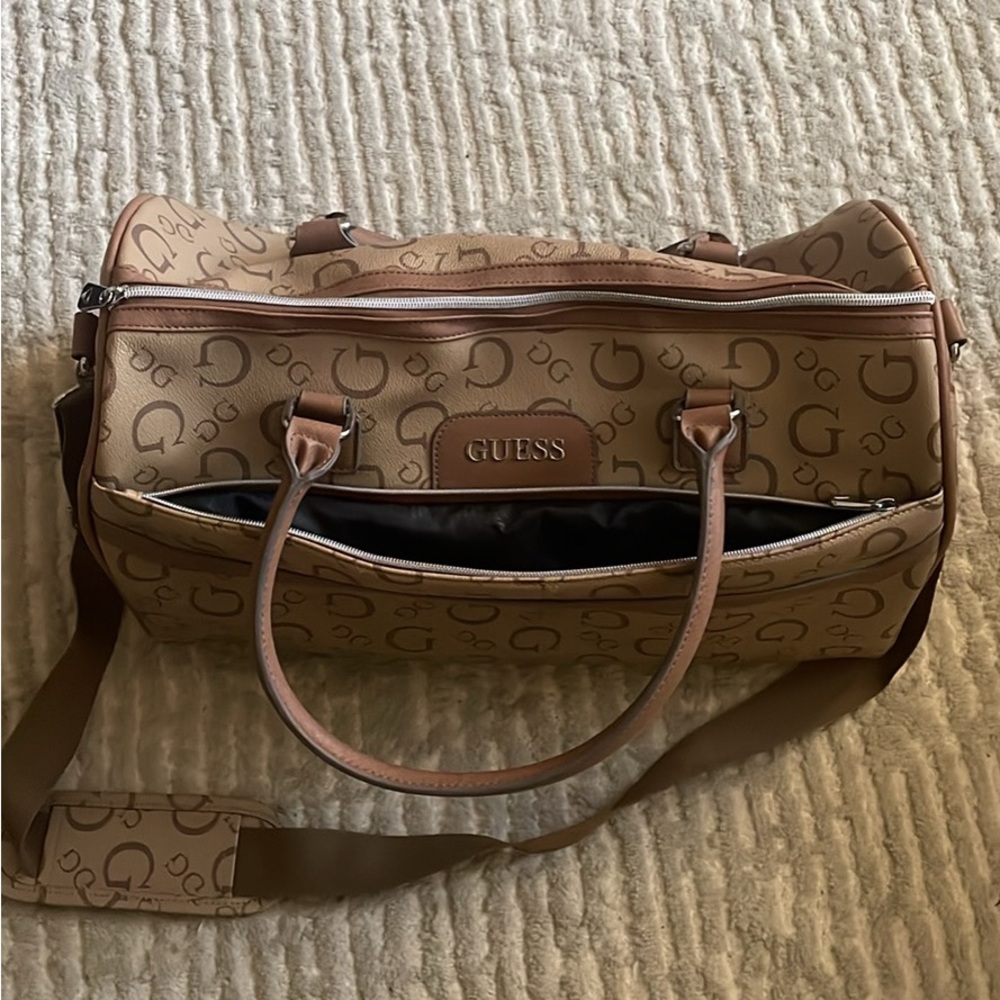 GUESS Brown Logo Duffel Bag